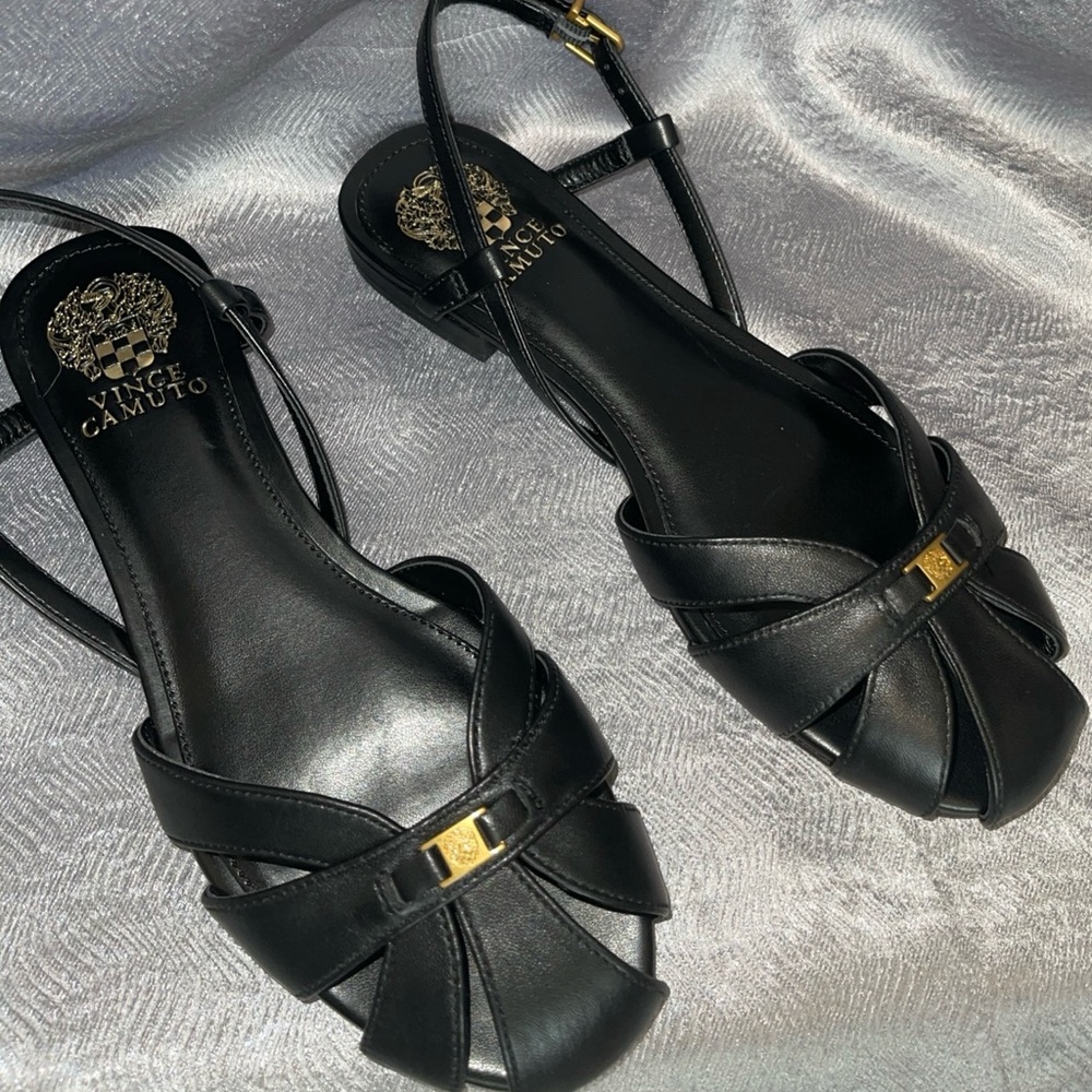 Vince Camuto Elegant Black Strappy Sandals VC-CACEY.